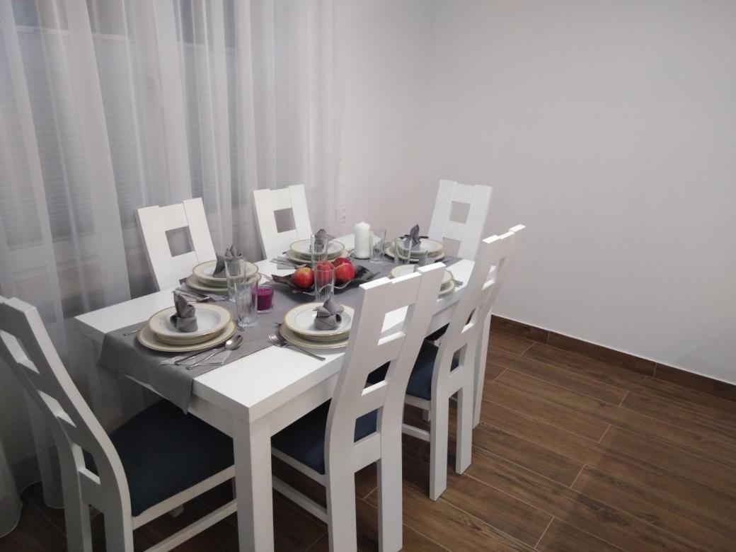 Apartament Zielony Przyladek Brwinow Kültér fotó